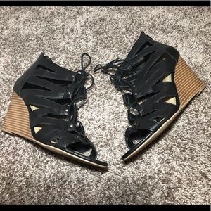 Nine West Black Wedges Size 10 Open Toe
